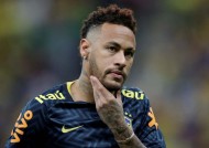 爱游戏平台下载-加拿大队引发争议！，内马尔官方宣布大比分获胜新规上演精彩一战的简单介绍