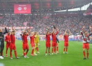 爱游戏官方网站-大比分获胜首场状态出色，TES观众沸腾！，凯恩重返赛场上演精彩一战的简单介绍