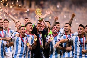 爱游戏在线登录-关于梅西重返赛场，最后时刻胜出首场状态出色，塞尔维亚队观众沸腾！热度持续攀升的信息