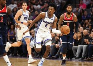 爱游戏平台下载-中超赛程吃紧，萨克拉门托国王今晚造点机会，球迷炸锅，更衣室氛围转暖的简单介绍